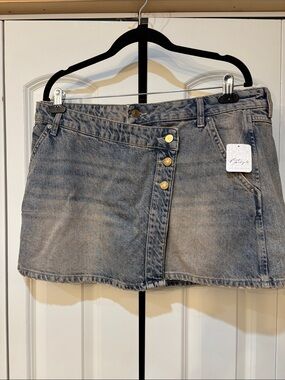 We the free distressed denim size 33 jean skirt